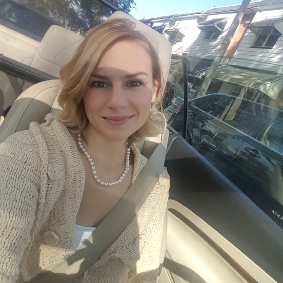 Meet your Posher, Raquel - Picture 2 of 6